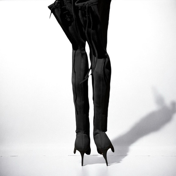 🌻NEW Good American Black Over the Knee High Lace-up Detail Heeled Boots Size 5 - Picture 2 of 9